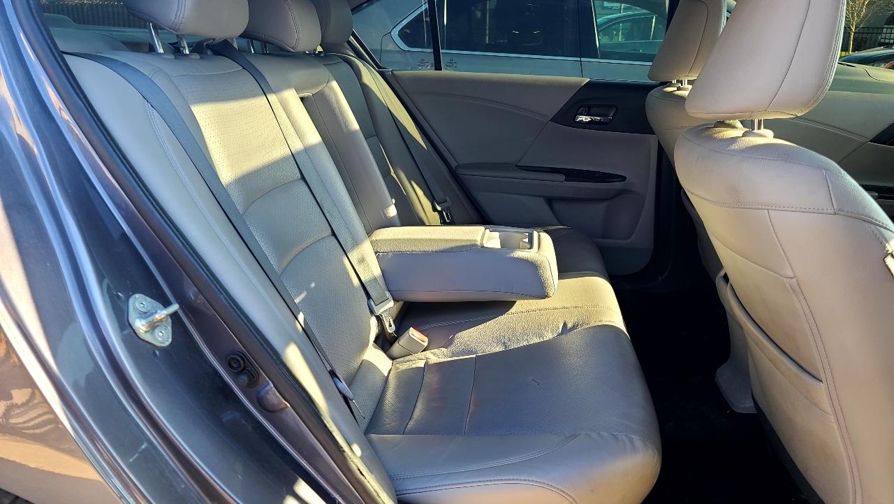 Honda Accord Touring V6 Sedan 6-Spd AT 2017