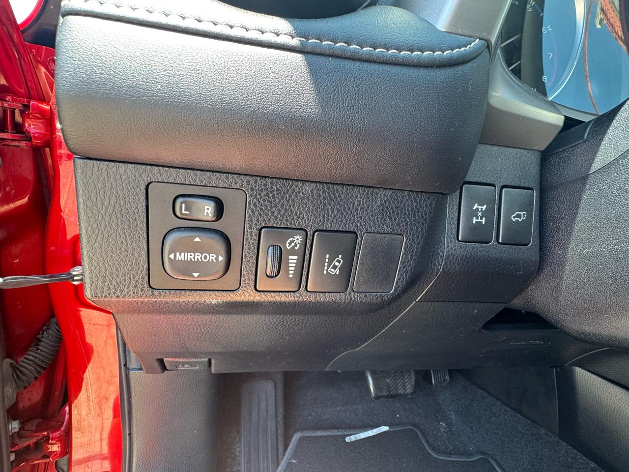 Toyota RAV4 Limited AWD 2016
