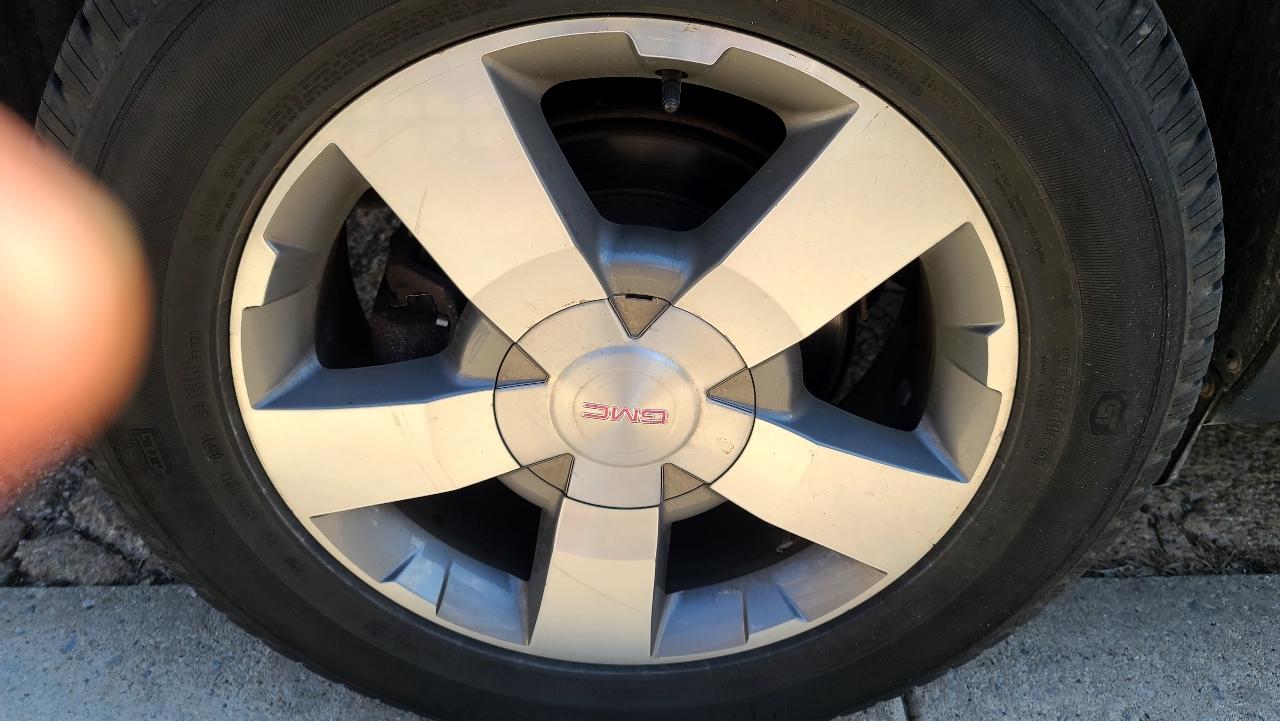 GMC Acadia SLT-1 AWD 2012