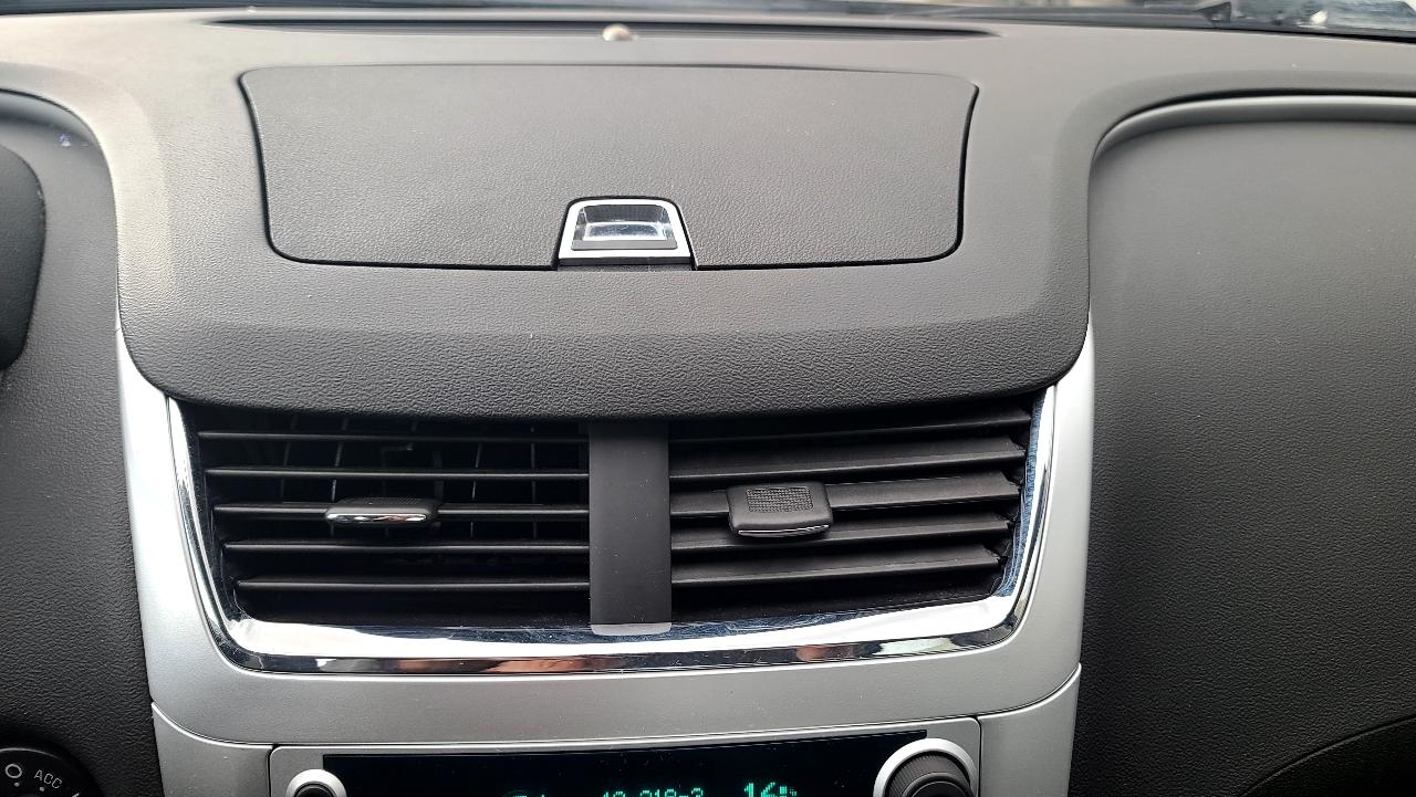 Chevrolet Malibu 1LT 2012