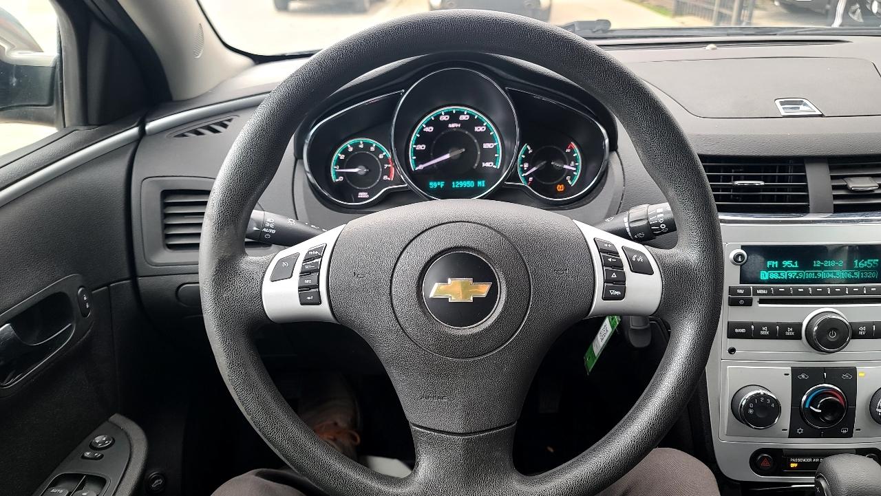 Chevrolet Malibu 1LT 2012