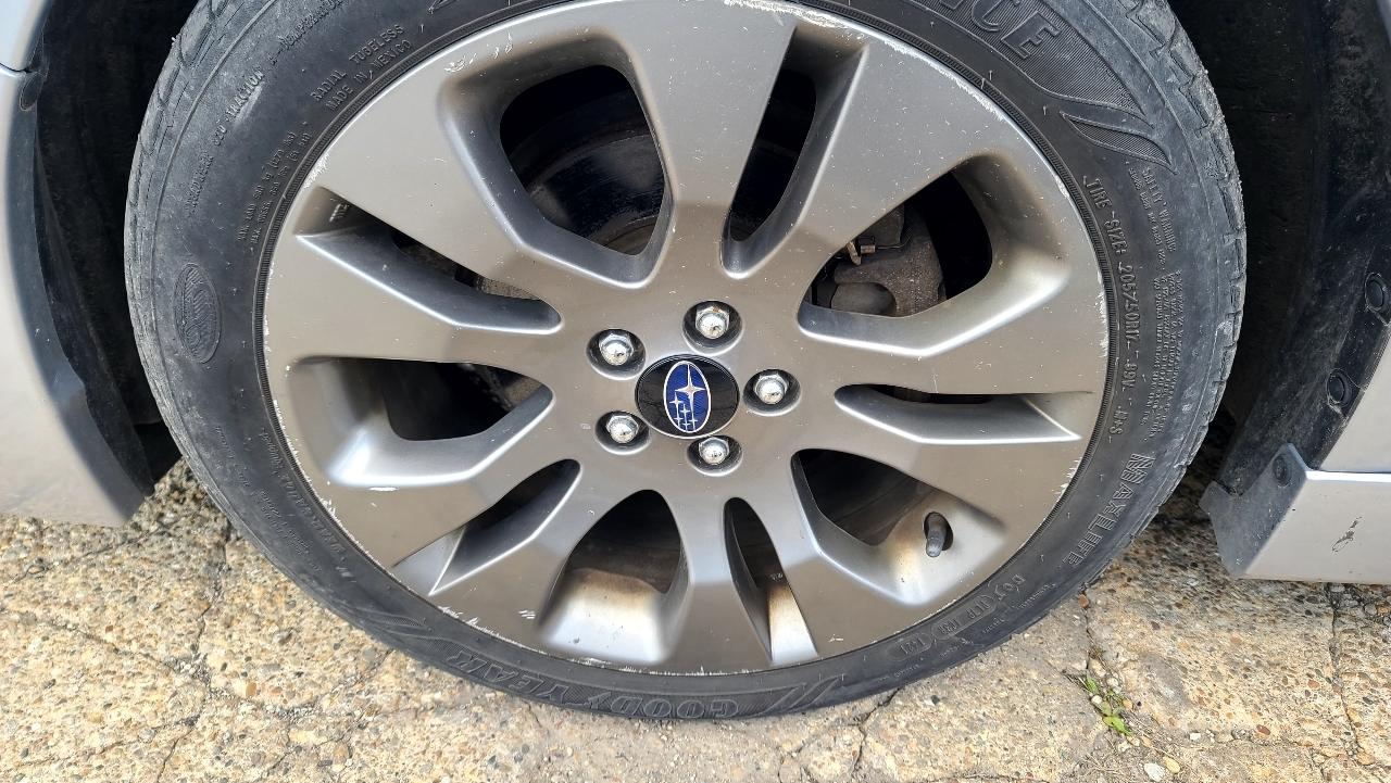 Subaru Impreza 2.0i Limited PZEV 5-Door 2016