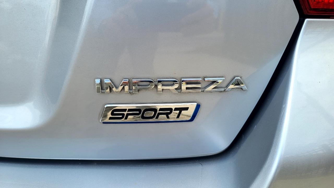 Subaru Impreza 2.0i Limited PZEV 5-Door 2016
