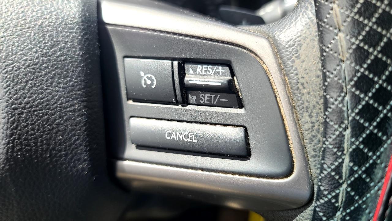 Subaru Impreza 2.0i Limited PZEV 5-Door 2016