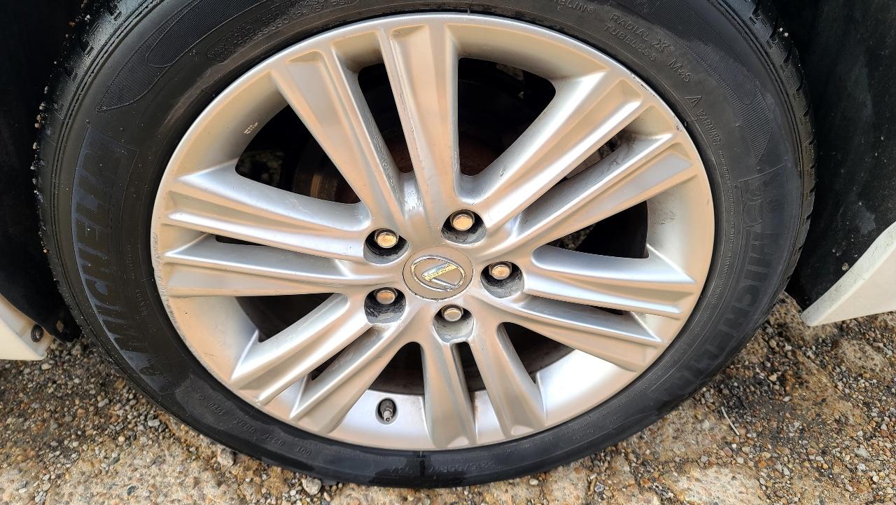 Lexus ES 350 Sedan 2013