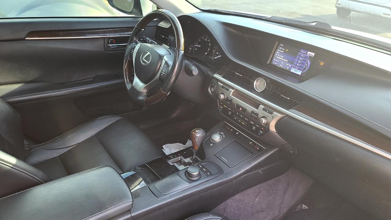 Lexus ES 350 Sedan 2013