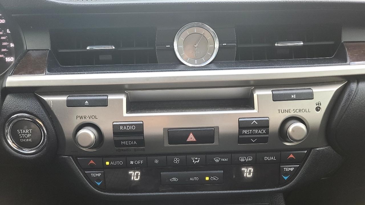 Lexus ES 350 Sedan 2013