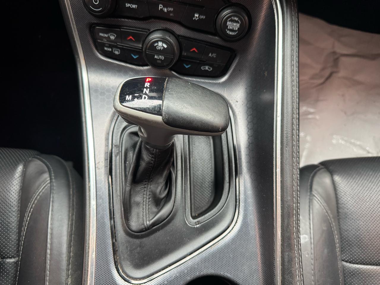 Dodge Challenger SXT Plus 2017