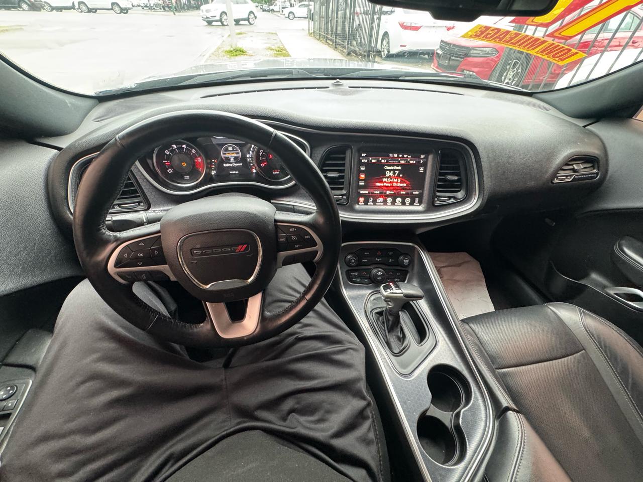 Dodge Challenger SXT Plus 2017