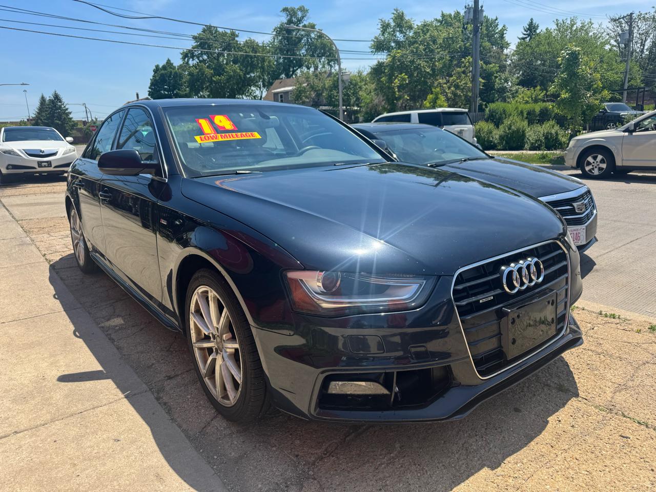 Audi A4  2014