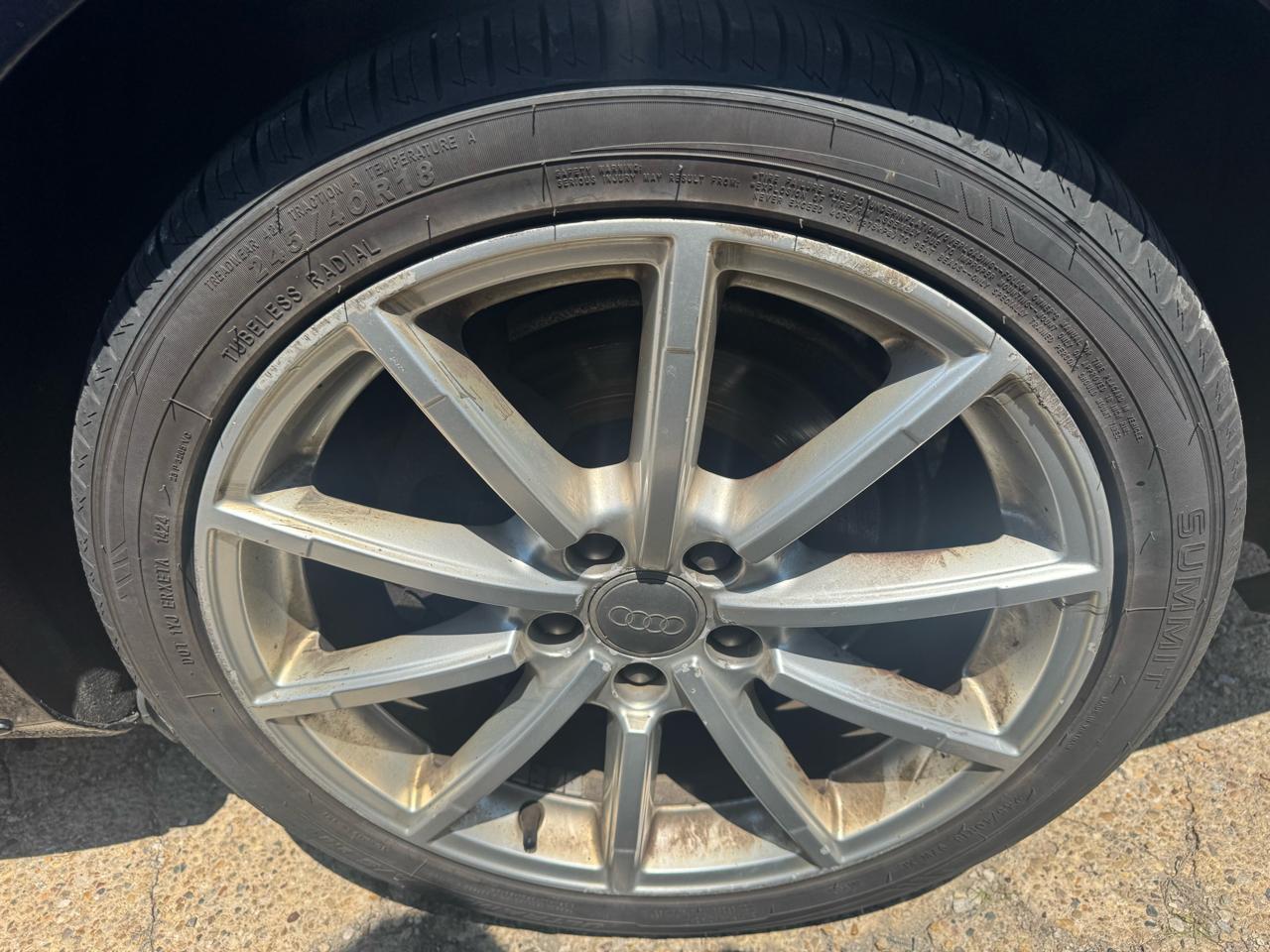 Audi A4  2014