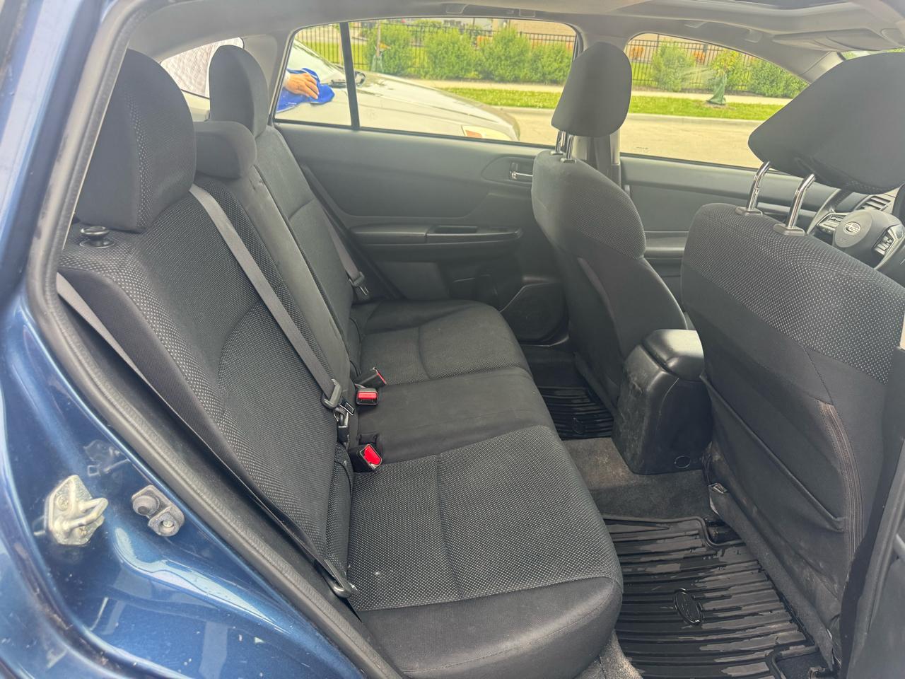 Subaru Impreza Premium Plus 5-Door+S/R 2012