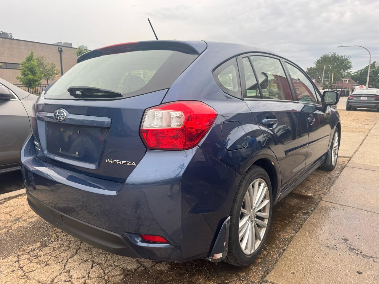Subaru Impreza Premium Plus 5-Door+S/R 2012