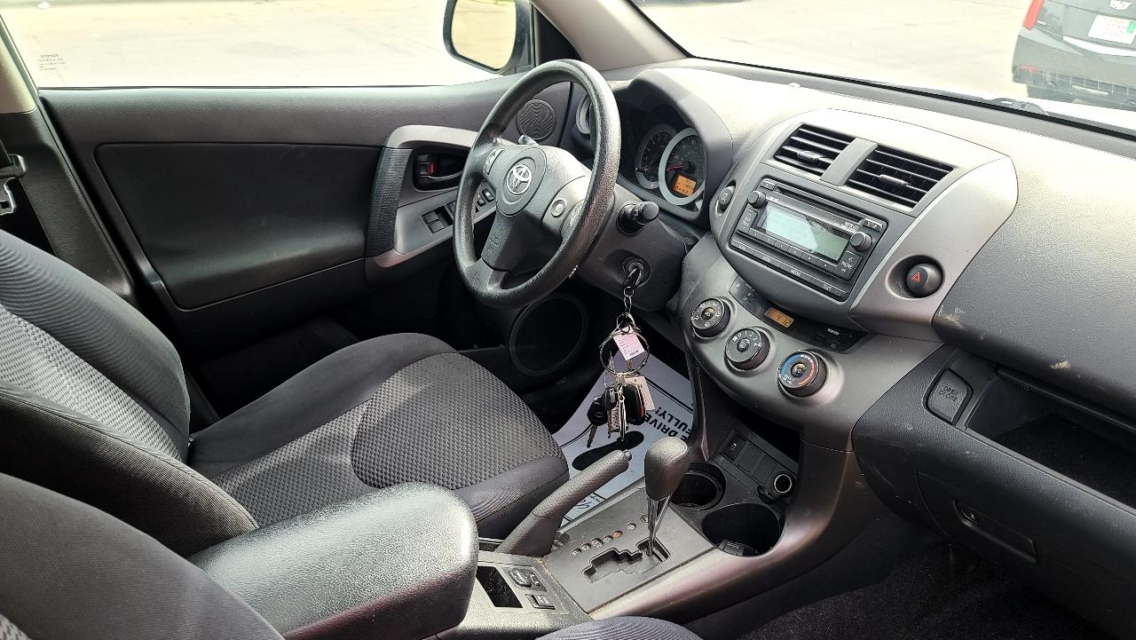 Toyota RAV4 Sport I4 4WD 2012