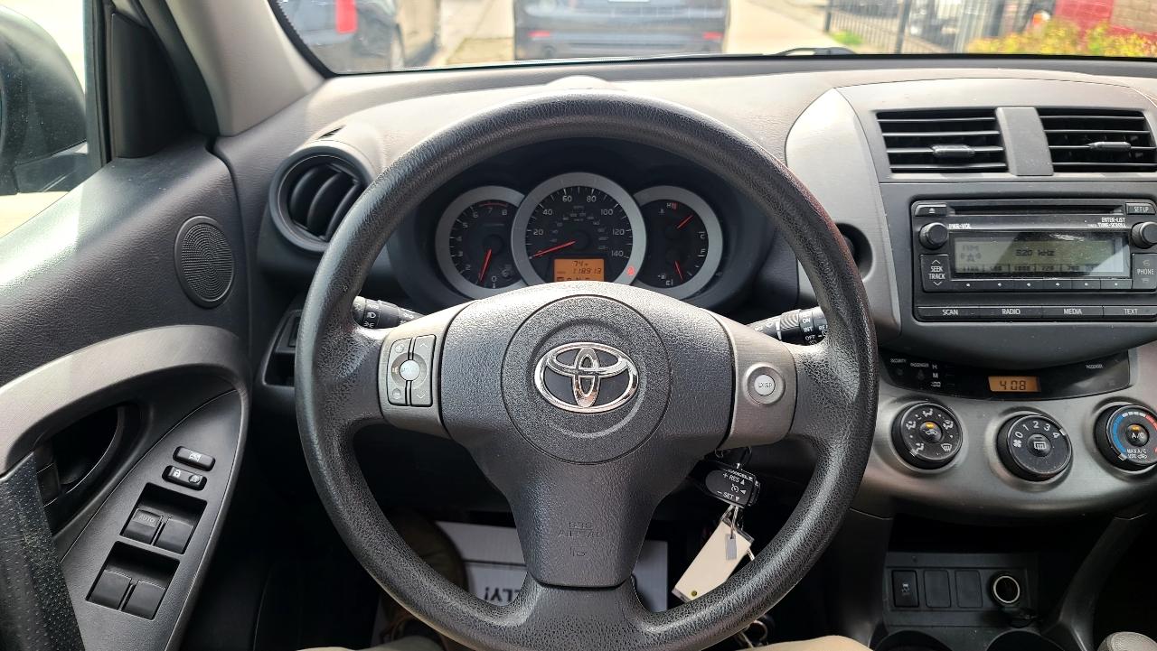 Toyota RAV4 Sport I4 4WD 2012