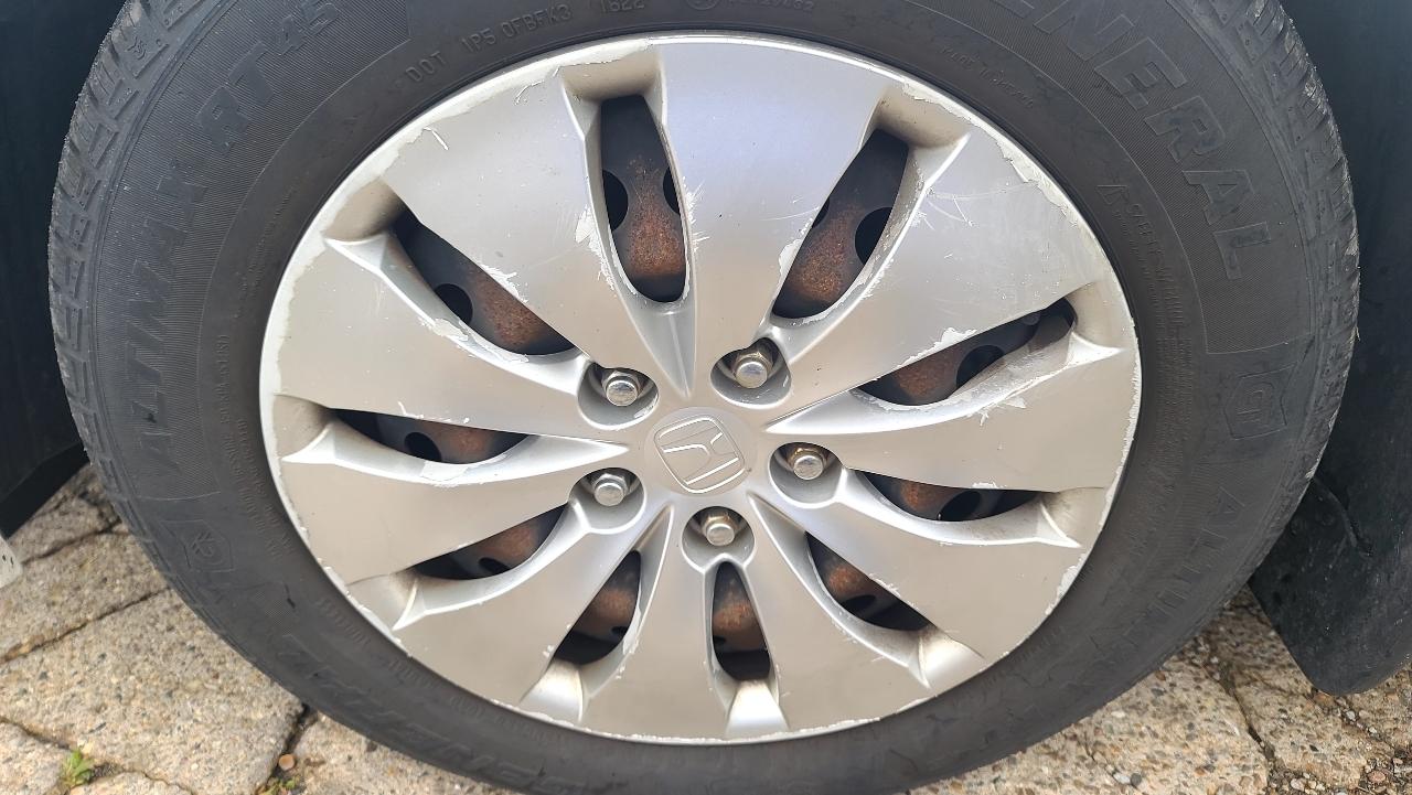 Honda Accord LX sedan AT 2011