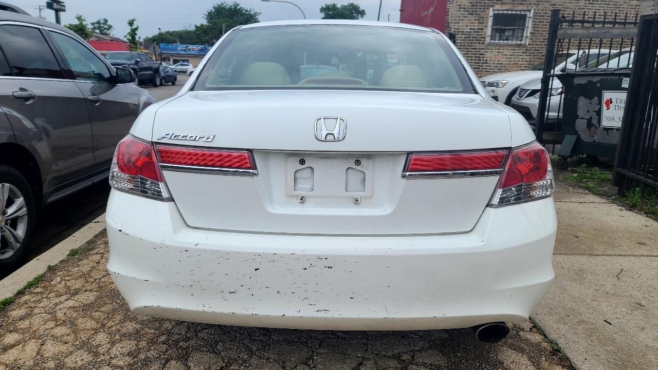 Honda Accord LX sedan AT 2011