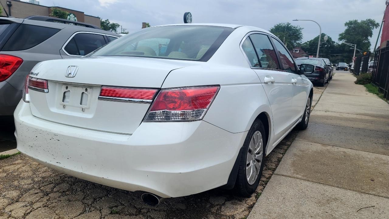 Honda Accord LX sedan AT 2011