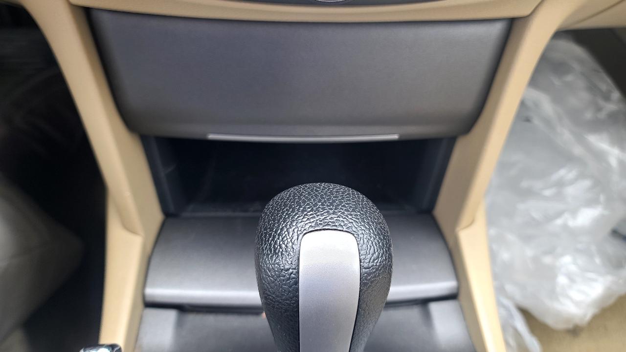 Honda Accord LX sedan AT 2011