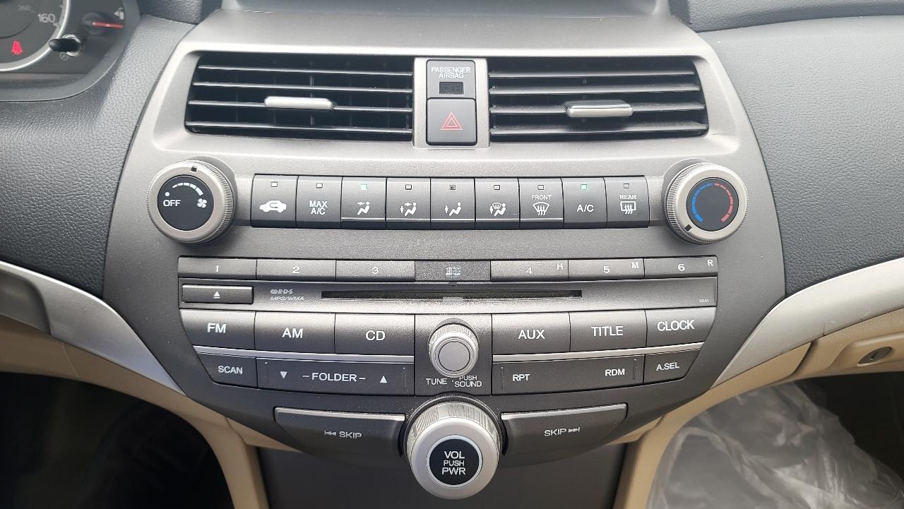Honda Accord LX sedan AT 2011