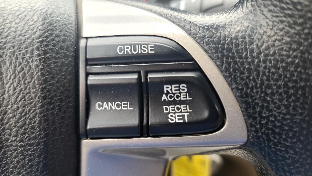 Honda Accord LX sedan AT 2011