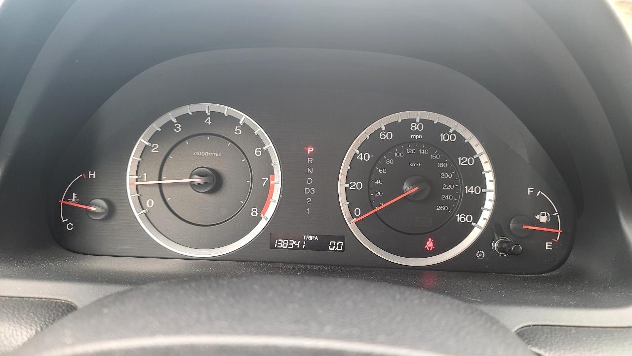 Honda Accord LX sedan AT 2011