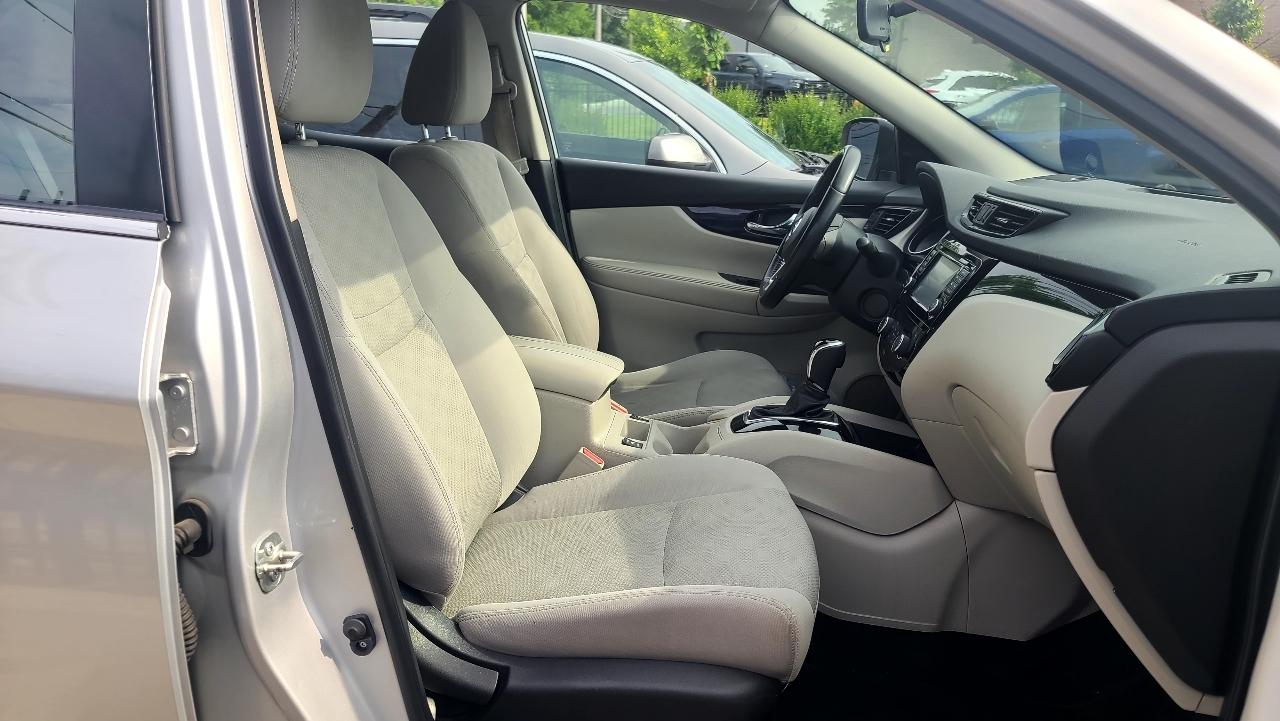 Nissan Rogue Sport SV 2018