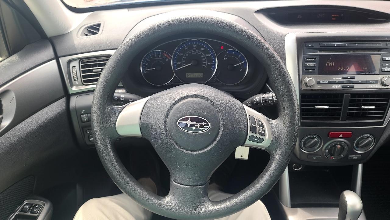 Subaru Forester 2.5X 2012