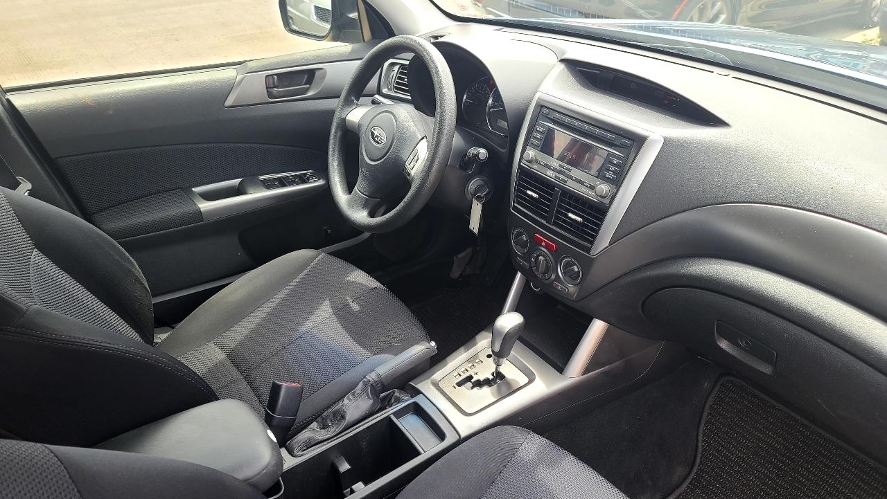 Subaru Forester 2.5X 2012