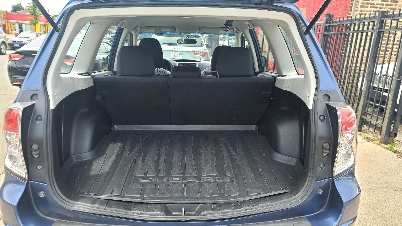 Subaru Forester 2.5X 2012
