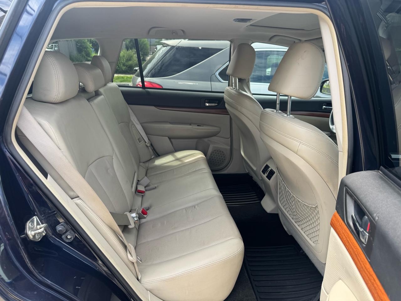 Subaru Outback 2.5i Limited 2014