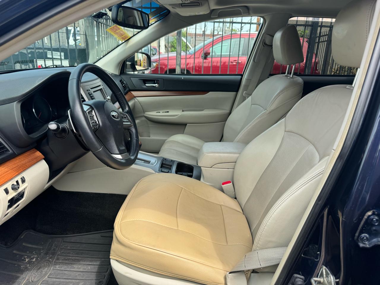 Subaru Outback 2.5i Limited 2014