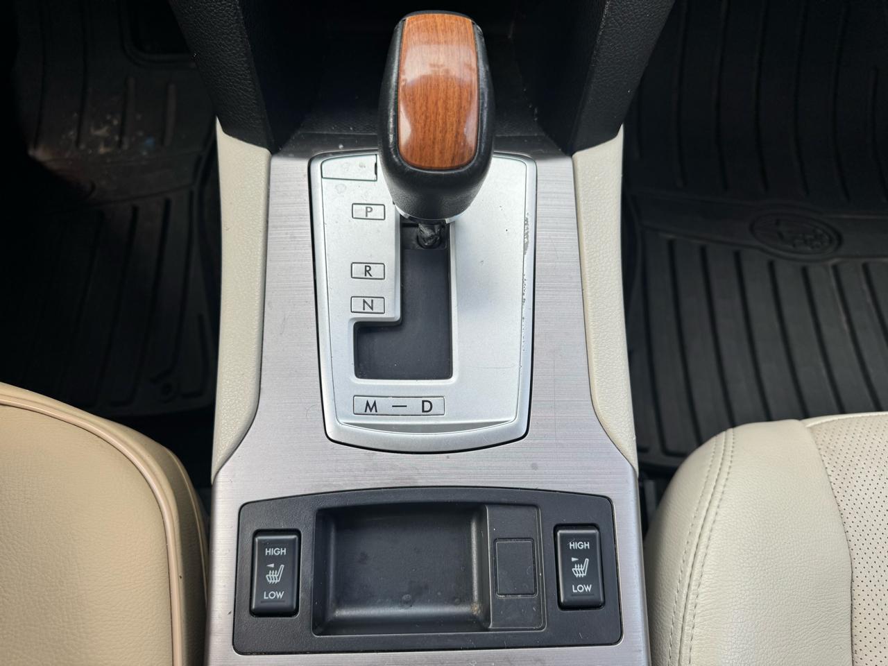 Subaru Outback 2.5i Limited 2014