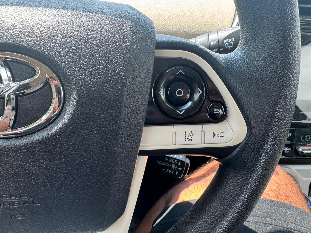 Toyota Prius Two 2017