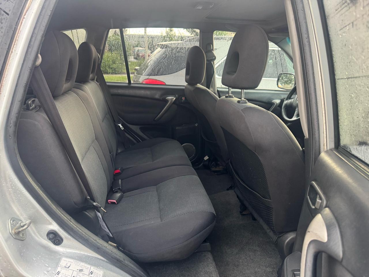 Toyota RAV4 FWD 4dr I4 Sport (Natl) 2004