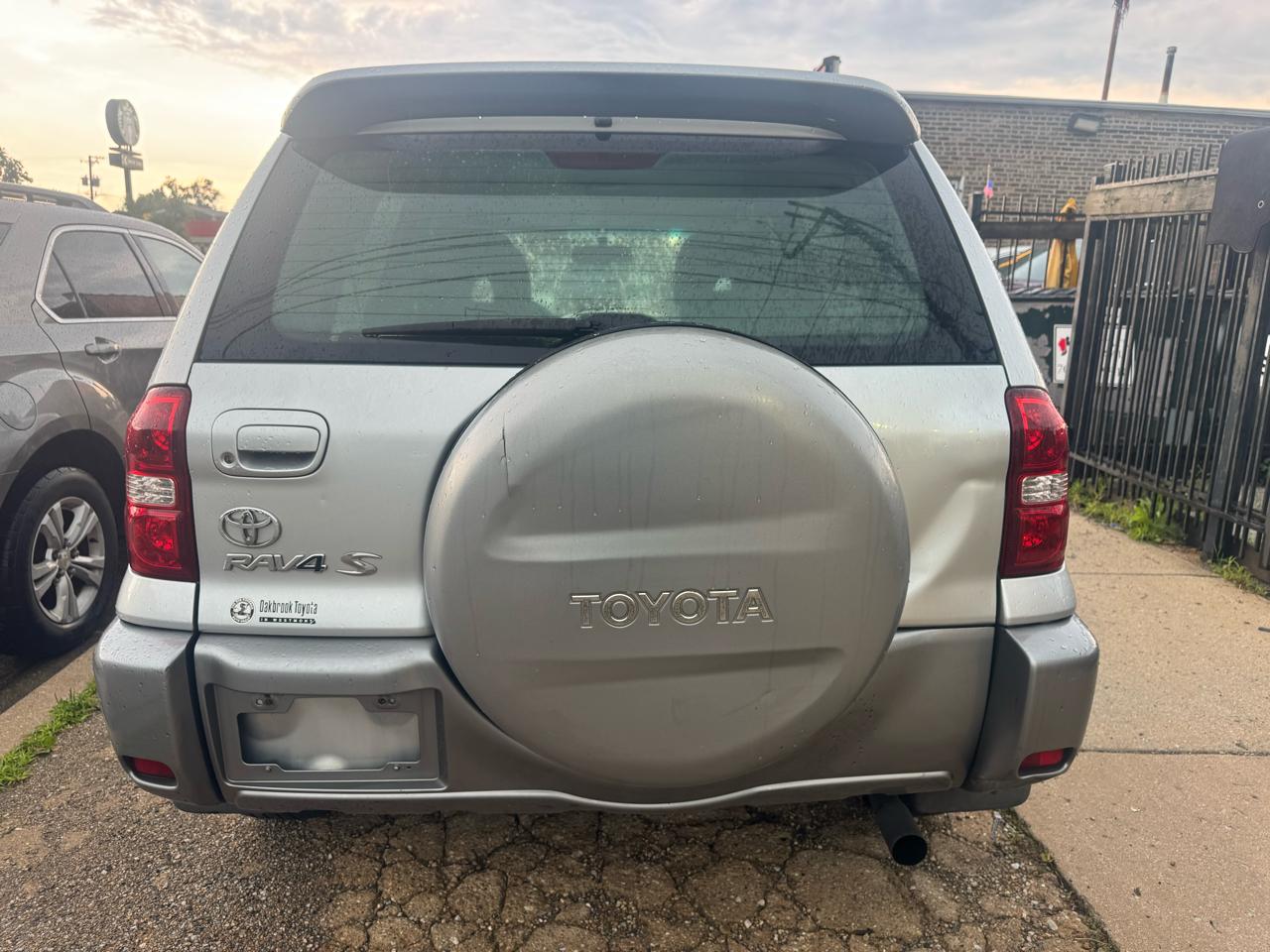 Toyota RAV4 FWD 4dr I4 Sport (Natl) 2004
