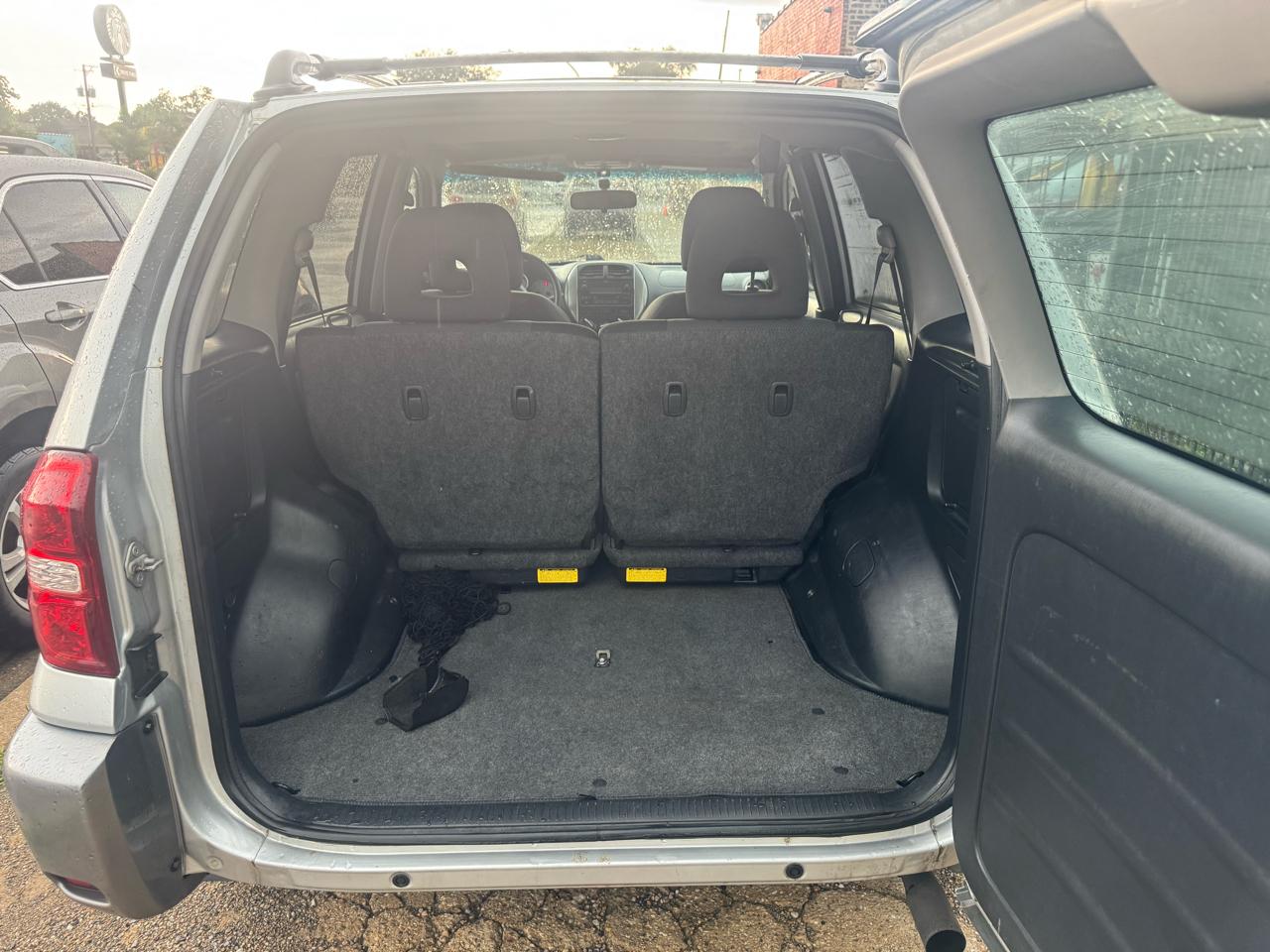 Toyota RAV4 FWD 4dr I4 Sport (Natl) 2004