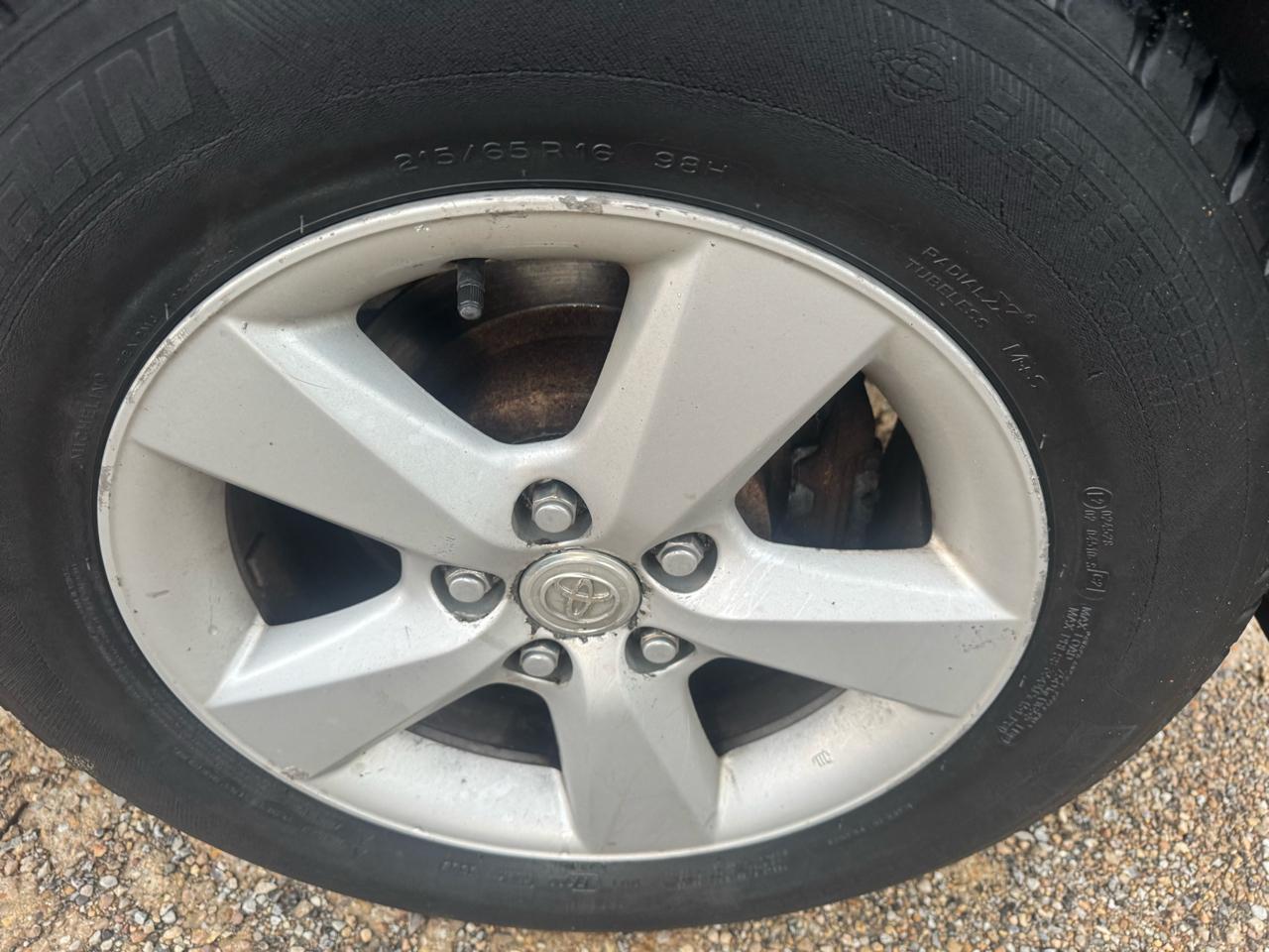 Toyota RAV4 FWD 4dr I4 Sport (Natl) 2004
