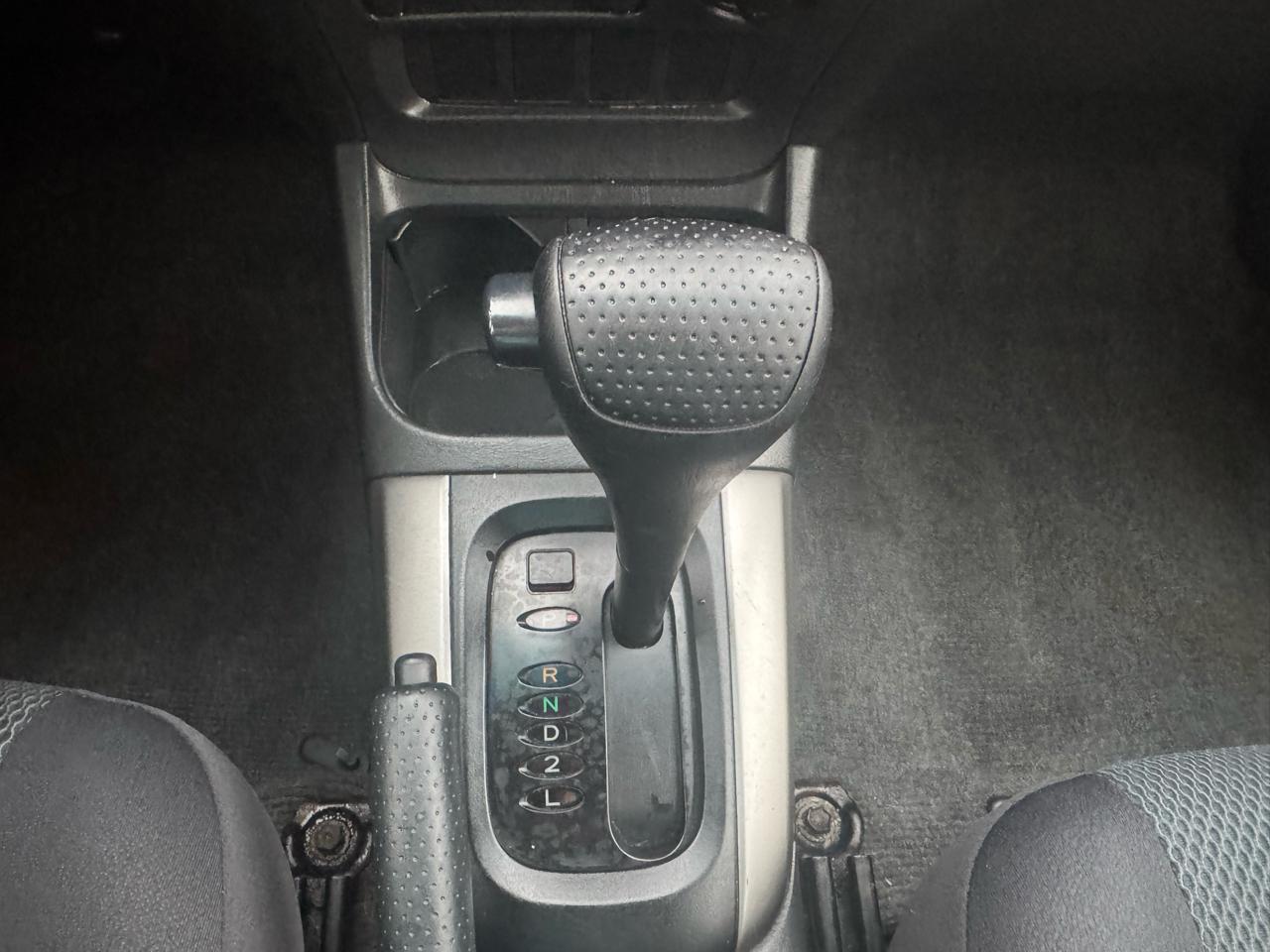 Toyota RAV4 FWD 4dr I4 Sport (Natl) 2004