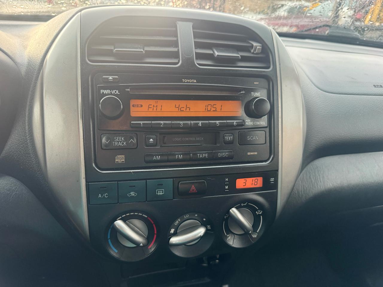 Toyota RAV4 FWD 4dr I4 Sport (Natl) 2004