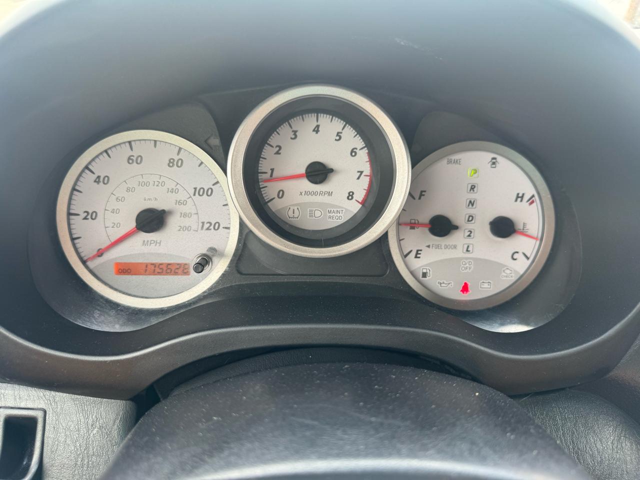 Toyota RAV4 FWD 4dr I4 Sport (Natl) 2004