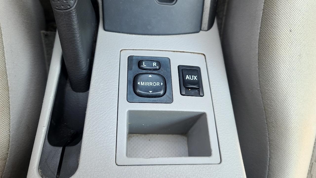 Toyota RAV4 Base I4 4WD 2010