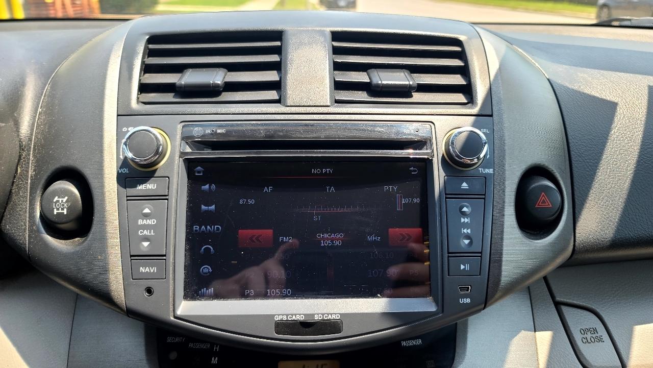 Toyota RAV4 Base I4 4WD 2010