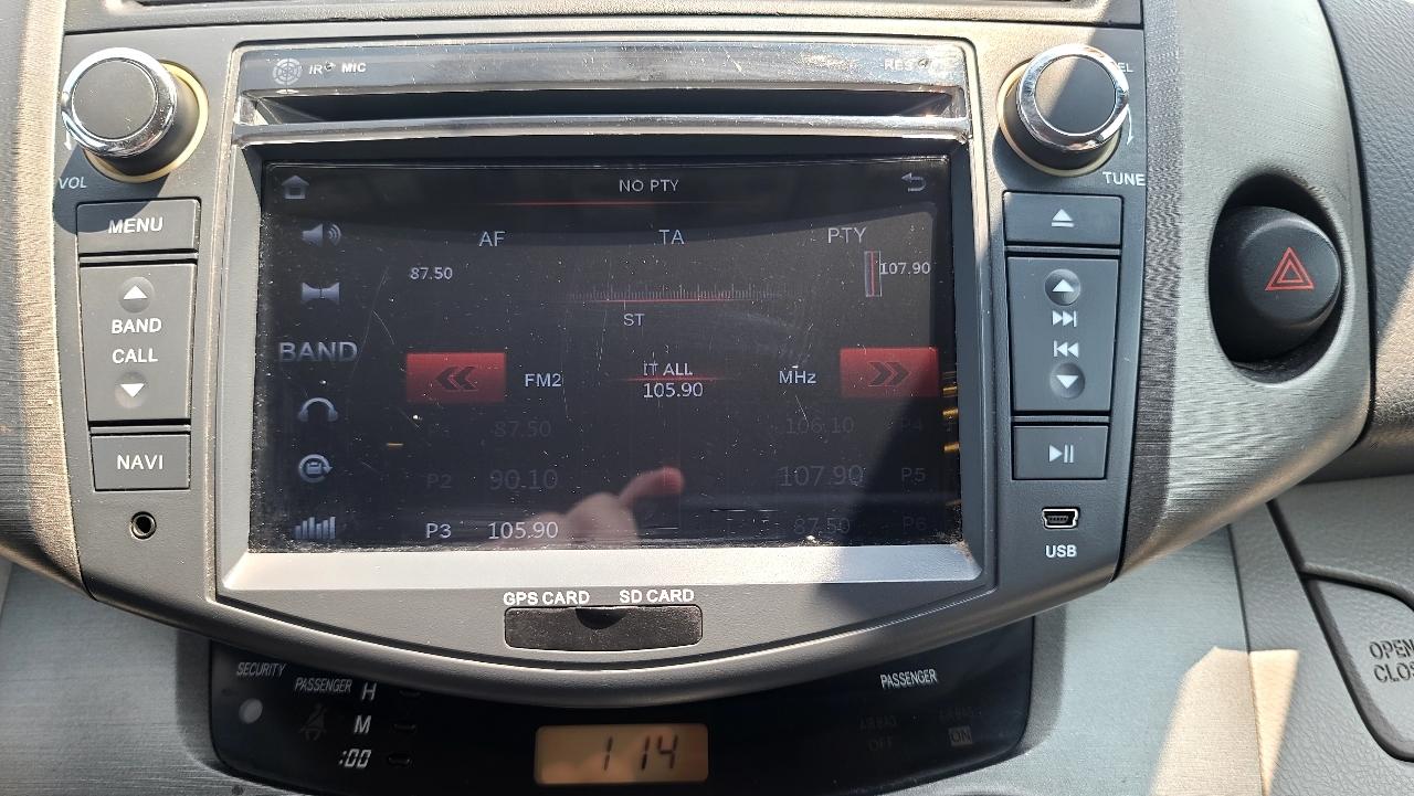 Toyota RAV4 Base I4 4WD 2010