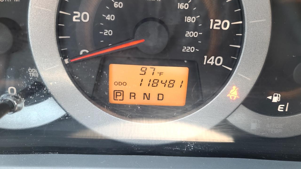 Toyota RAV4 Base I4 4WD 2010