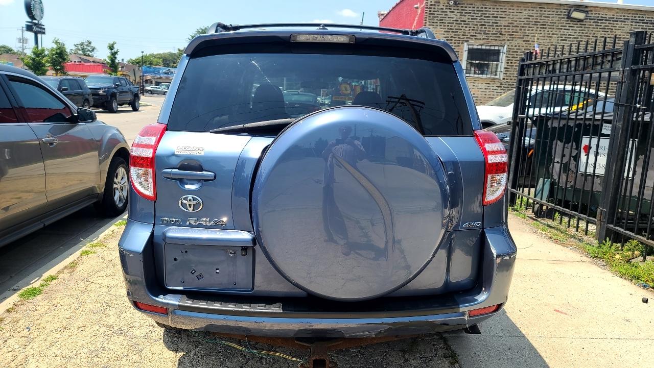 Toyota RAV4 Base I4 4WD 2010