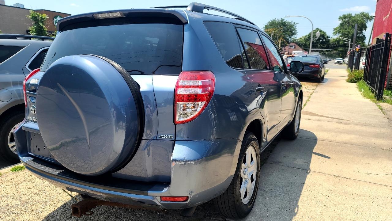 Toyota RAV4 Base I4 4WD 2010