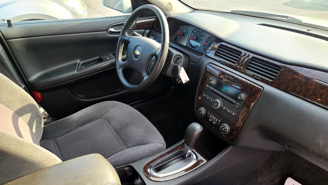 Chevrolet Impala LT (Fleet) 2012