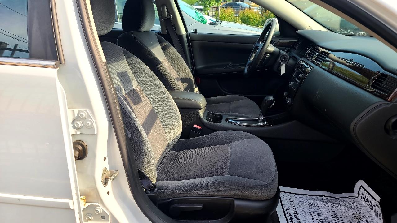 Chevrolet Impala LT (Fleet) 2012