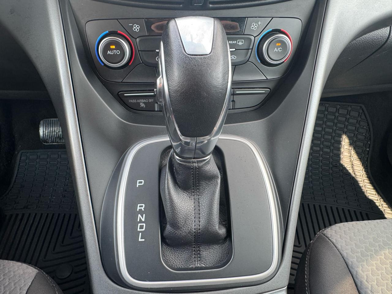 Ford C-Max Hybrid SE 2017